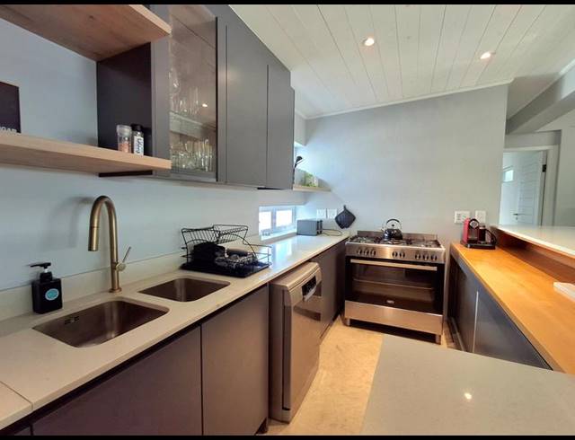 4 BEDROOM HOUSE FOR SALE IN BRITANNIA BAY